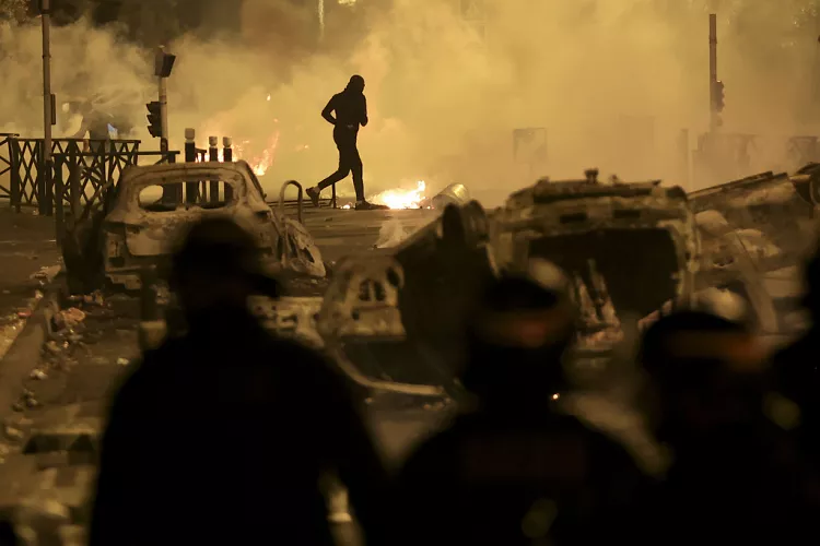 Fransa’da protestolar devam ediyor