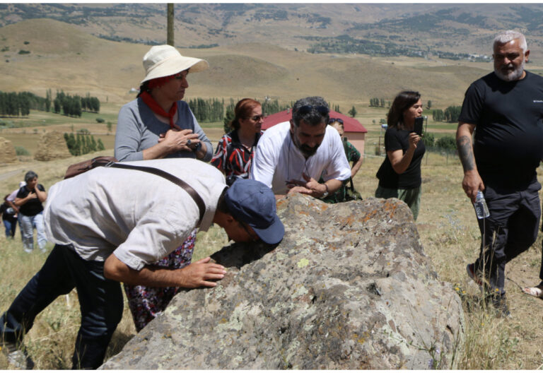 2. Varto Doğa, İnanç ve Kültür Festivali’nin ilk gününde Alevi ocakları ziyaret edildi