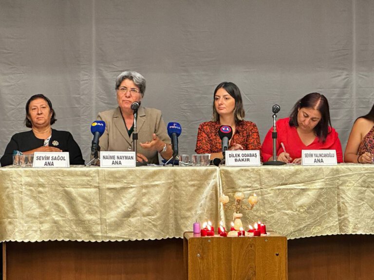 Alevi Ana’lardan mesaj: Cemi kadınlarla erkeklerin birlikte yürütmesi için direneceğiz