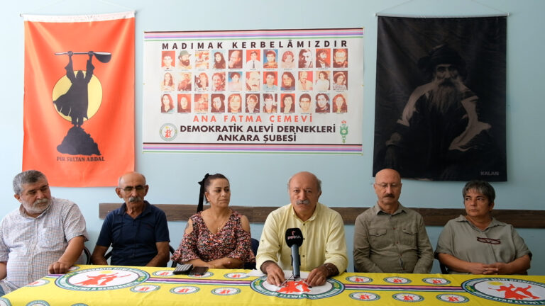 Karabudak: Devlet cemevlerine el atarsa Alevilik ölür, Alevilik ölürse hakikat ölür