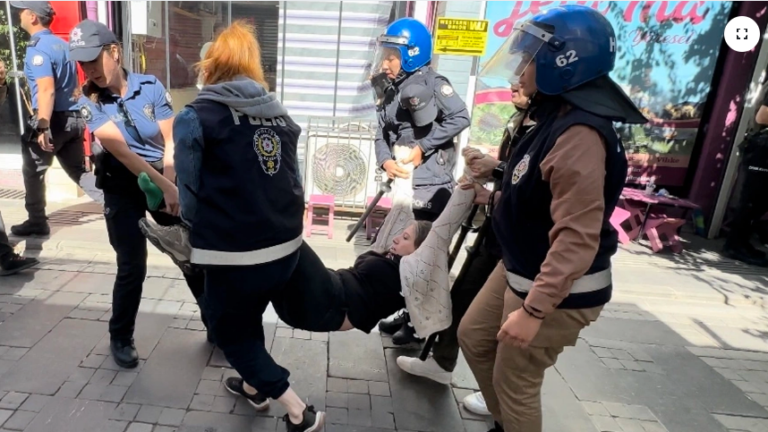 Basın açıklamasına müdahale: 8 gözaltı