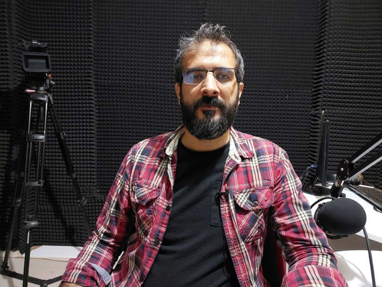 Munzur Radyo’nun, elektrik kesintilerinden dolayı merkez vericisi yandı;