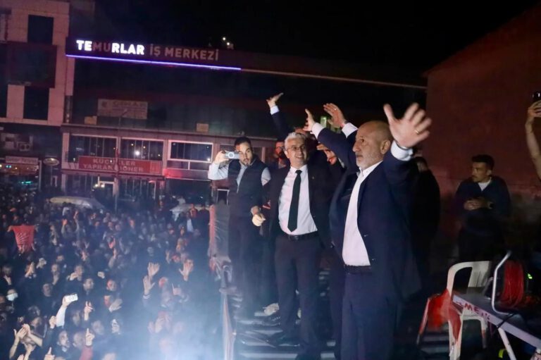 Cumhuriyet Halk Partisi 47 yıl sonra Elbistan’da kazandı