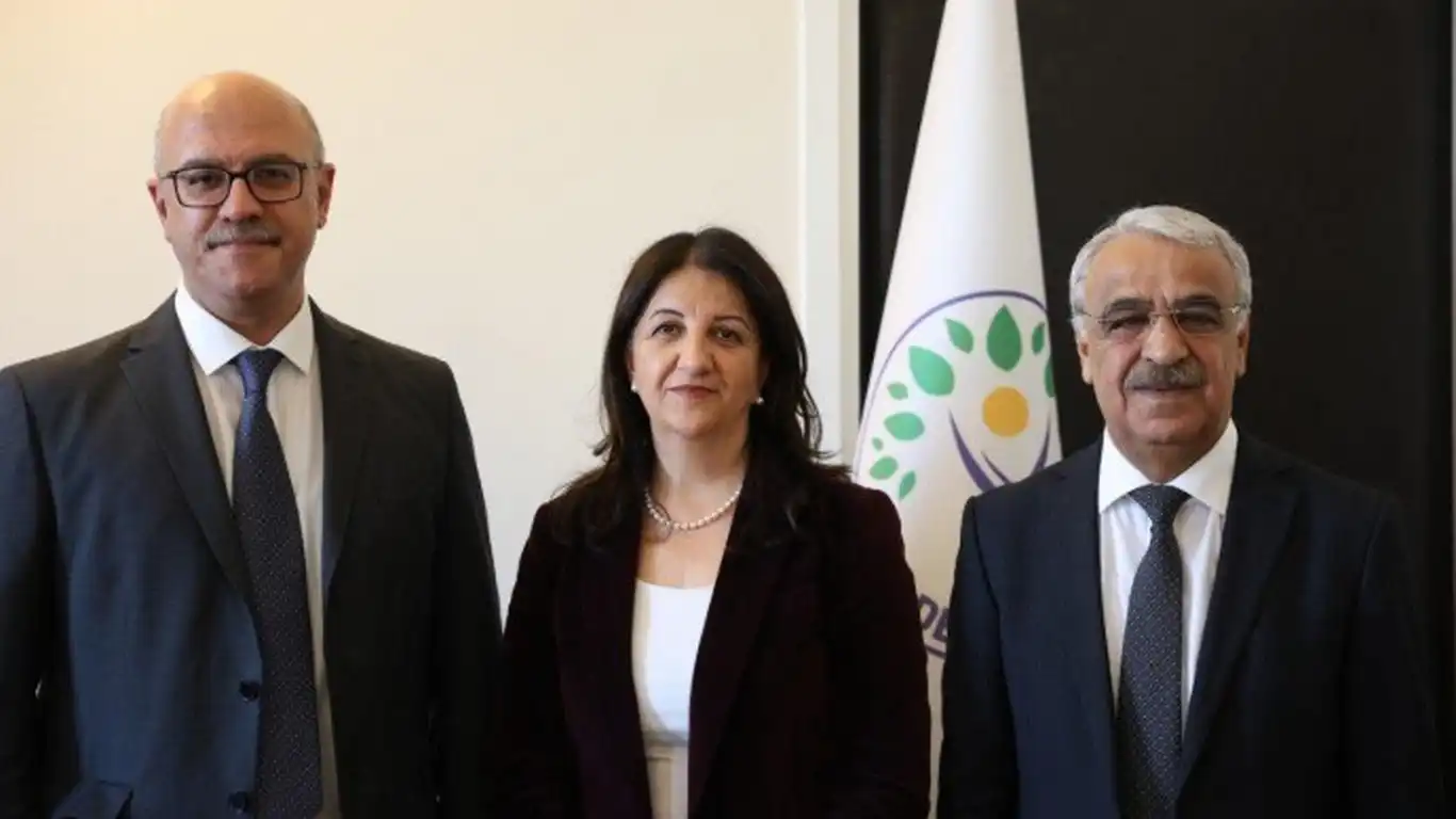 DEM Parti Heyeti İmralı’da Abdullah Öcalan ile Görüştü