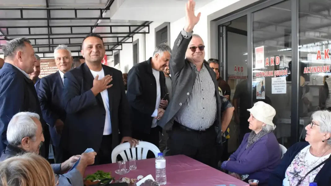 Altınoluk'ta Öğrenciler İçin Dayanışma Kahvaltısı Düzenlendi