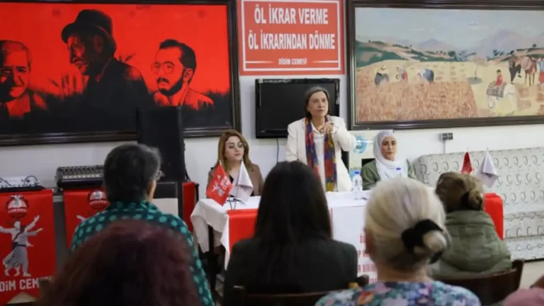 DEM Partili kadınlar Didim'de Alevi kadınlarla buluştu