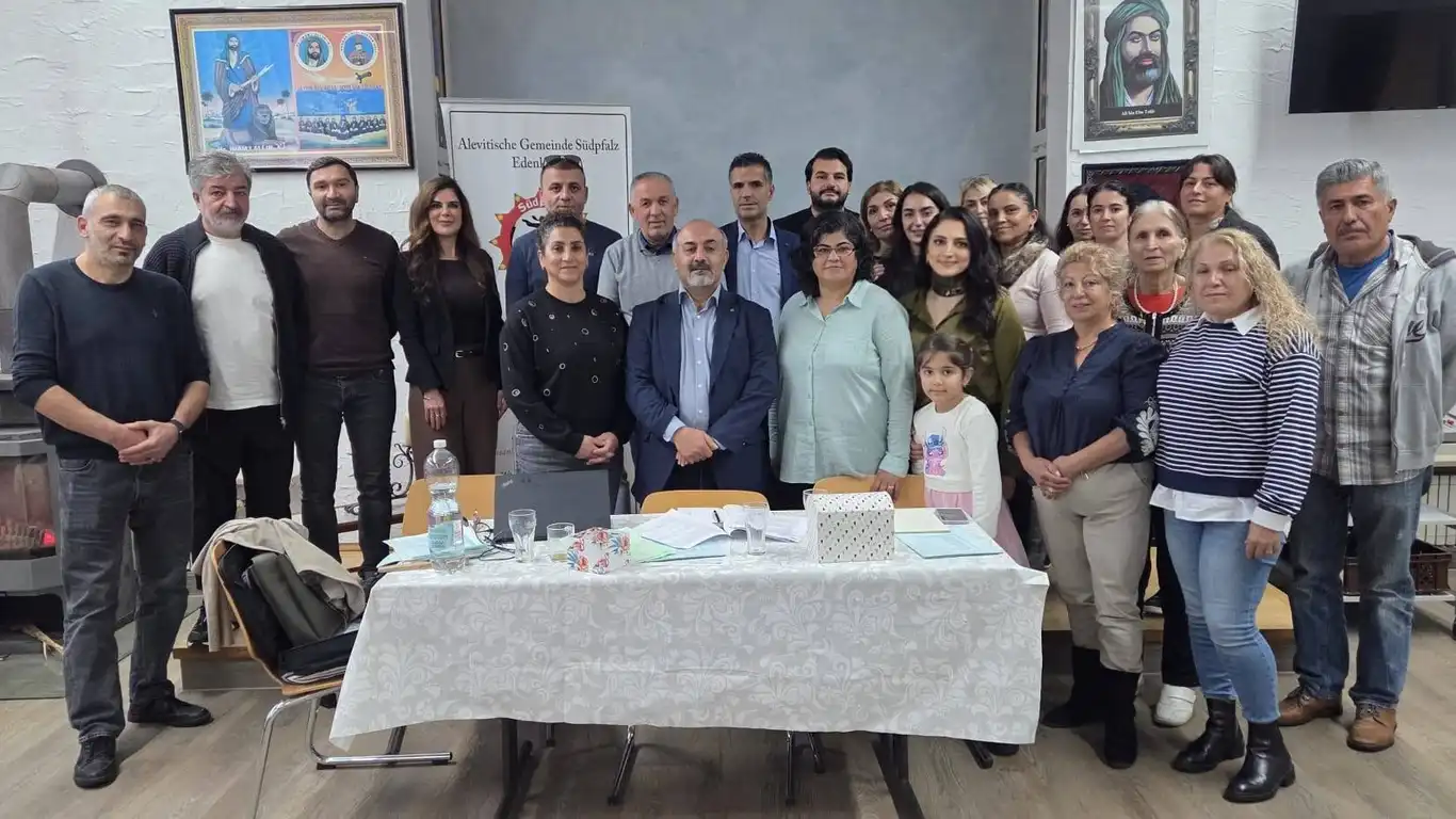 Südpfalz Cemevi’nde yeni yönetim kurulu belirlendi